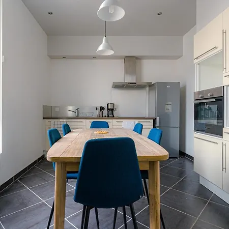 Coeur De #b1 - Privee Dans Partagee - Proche Commerces Et Transports * שולה